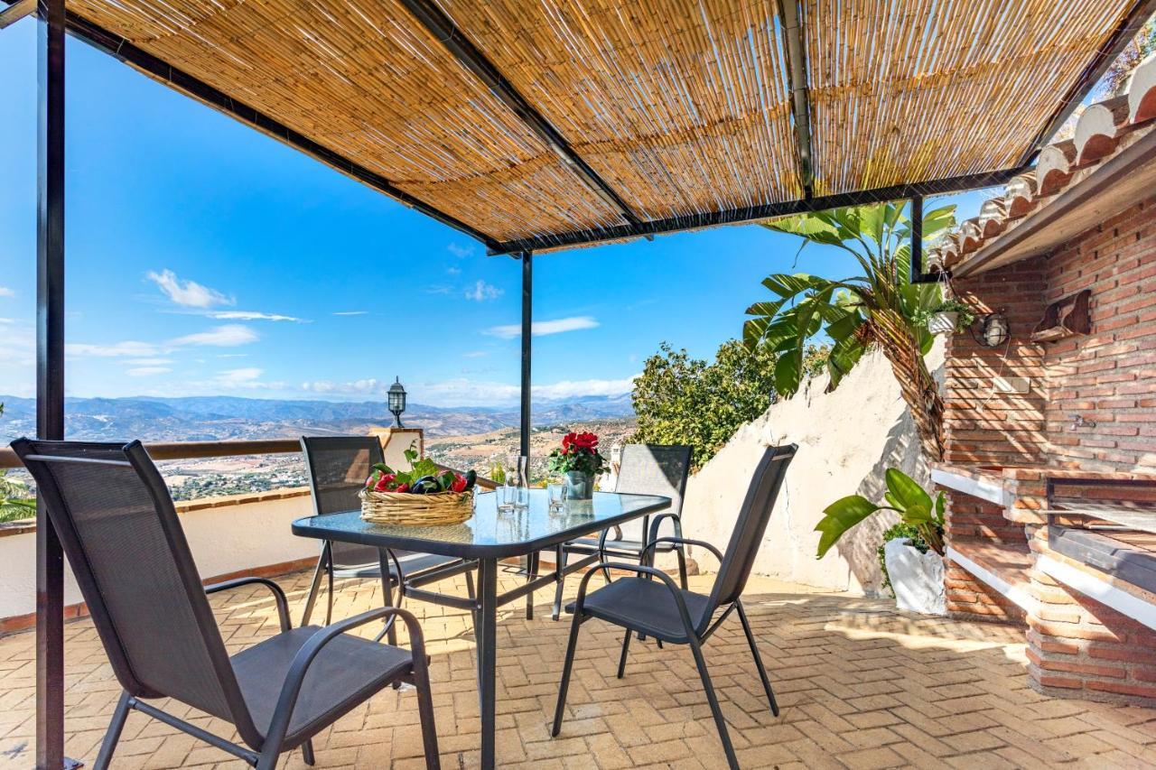 Holiday Home El Encinar Alcaucin Ngoại thất bức ảnh