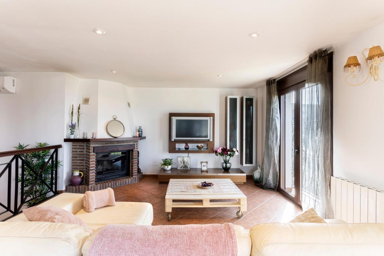 Holiday Home El Encinar Alcaucin Ngoại thất bức ảnh