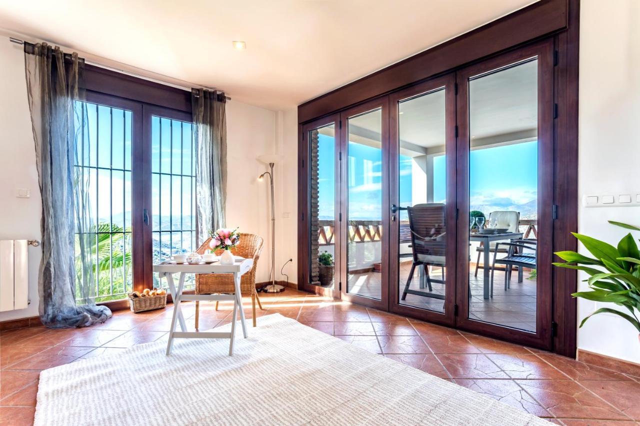 Holiday Home El Encinar Alcaucin Ngoại thất bức ảnh