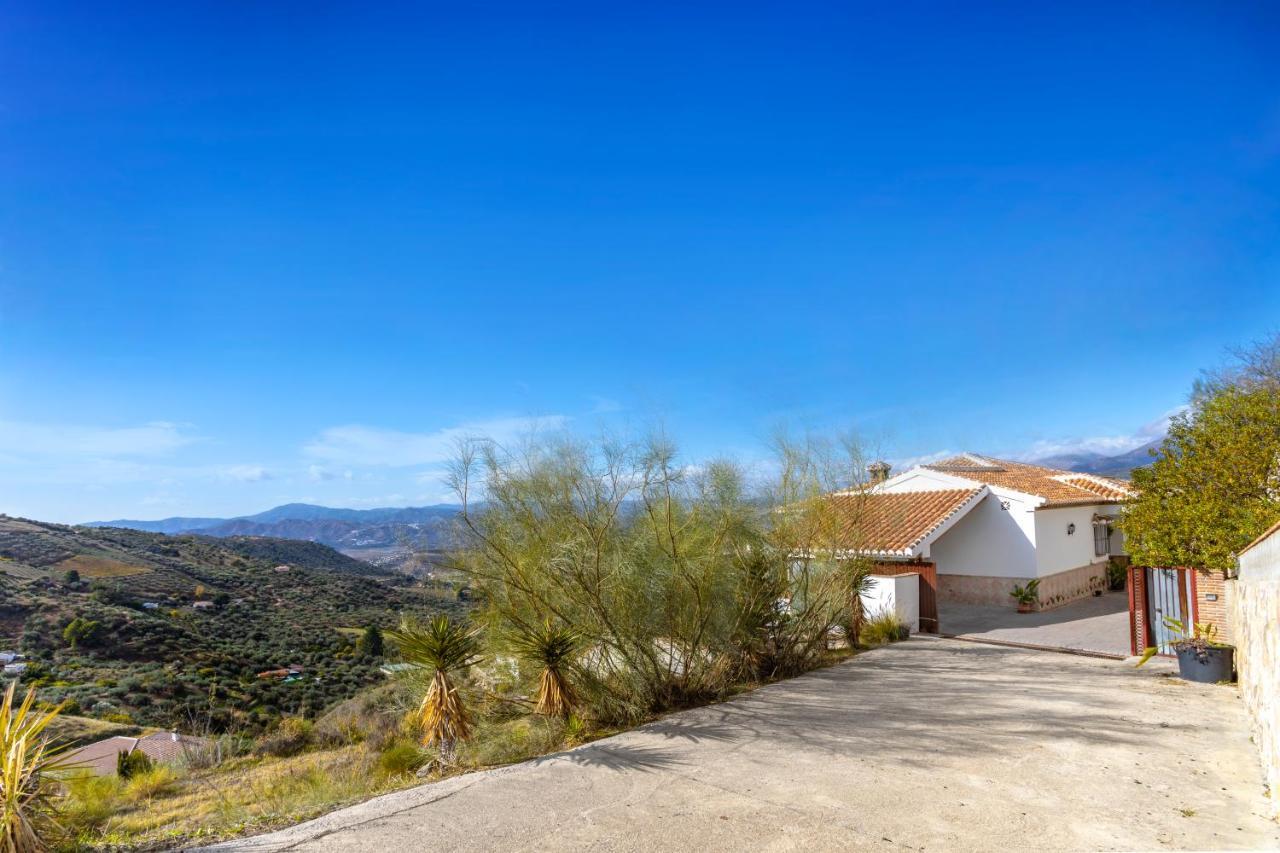 Holiday Home El Encinar Alcaucin Ngoại thất bức ảnh
