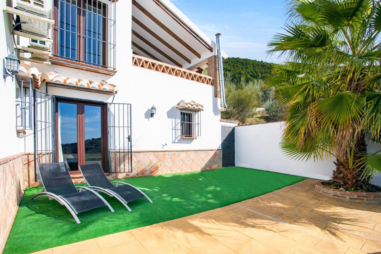 Holiday Home El Encinar Alcaucin Ngoại thất bức ảnh